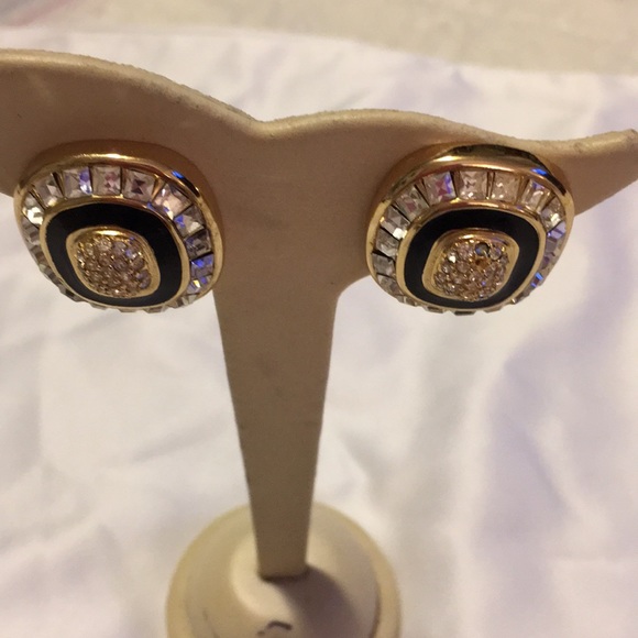 VINTAGE CRISTIAN DIOR EARRING - Picture 3 of 8